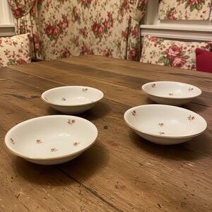 Cunningham & Pickett Cardinal Berry Bowls, Set of 4, Hand-Decorated Tableware